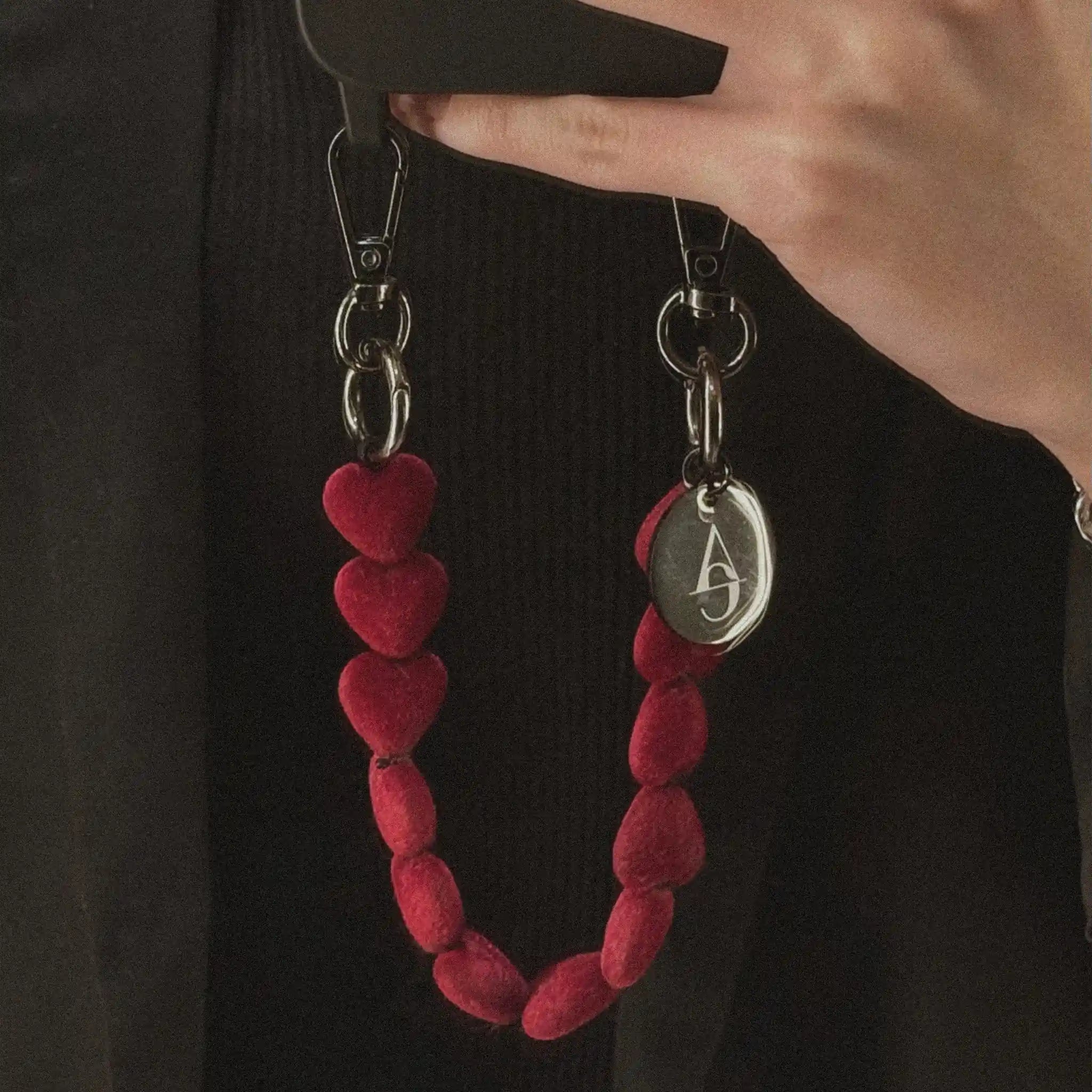 Set "I love you" - Black Case + Heart Chain